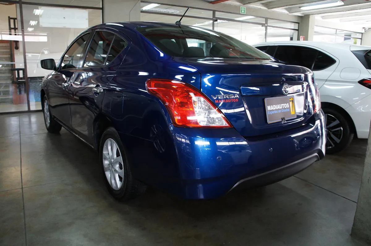 NISSAN VERSA SENSE 2020