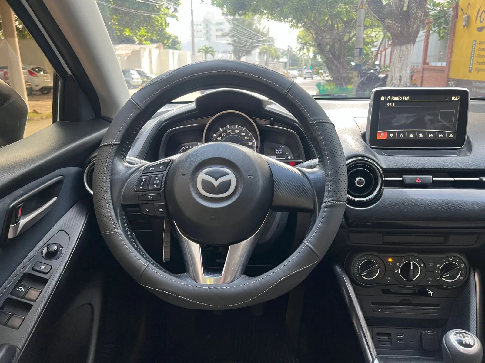 MAZDA 2 2016