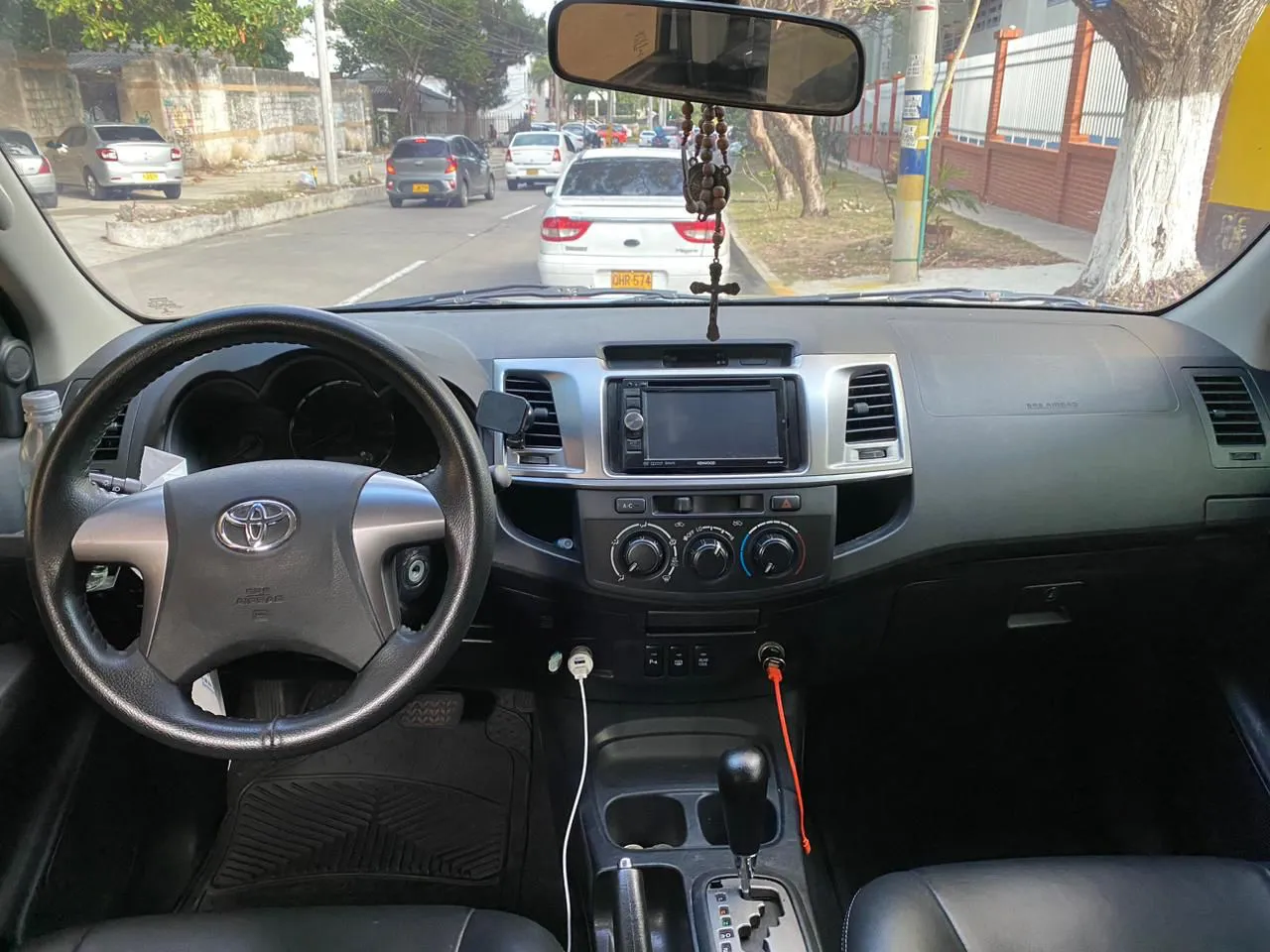 TOYOTA FORTUNER 2015