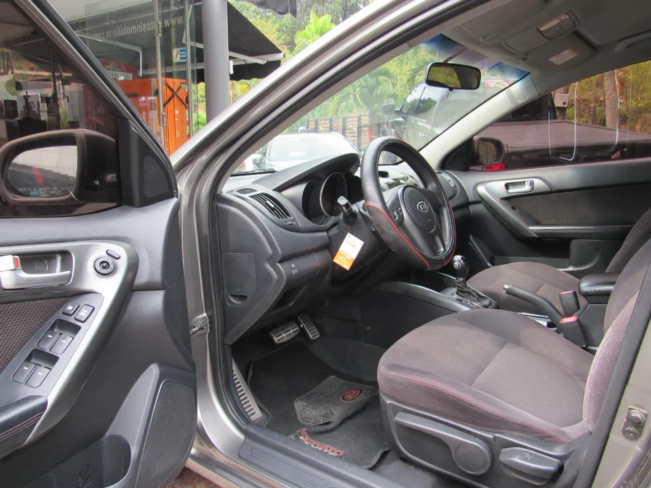 KIA CERATO 2011