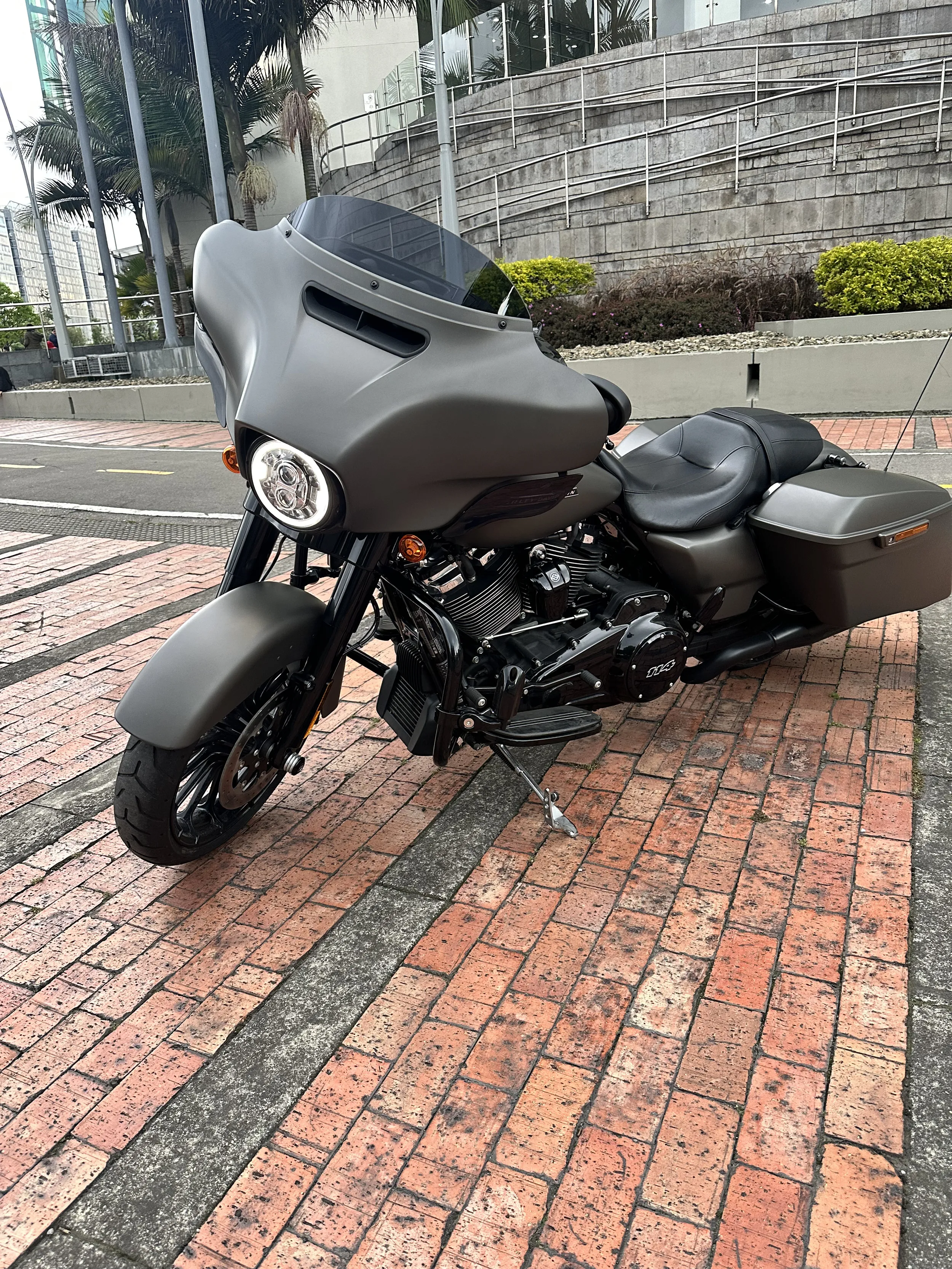 HARLEY DAVIDSON ROAD GLIDE FLTRXS SPECIAL 2016