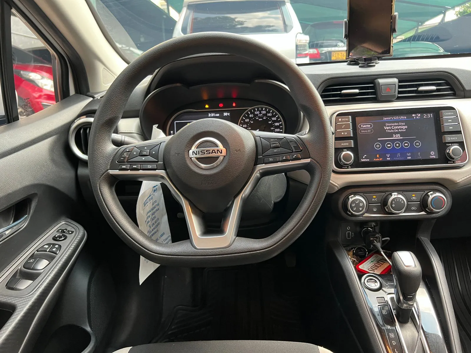 NISSAN VERSA 2022