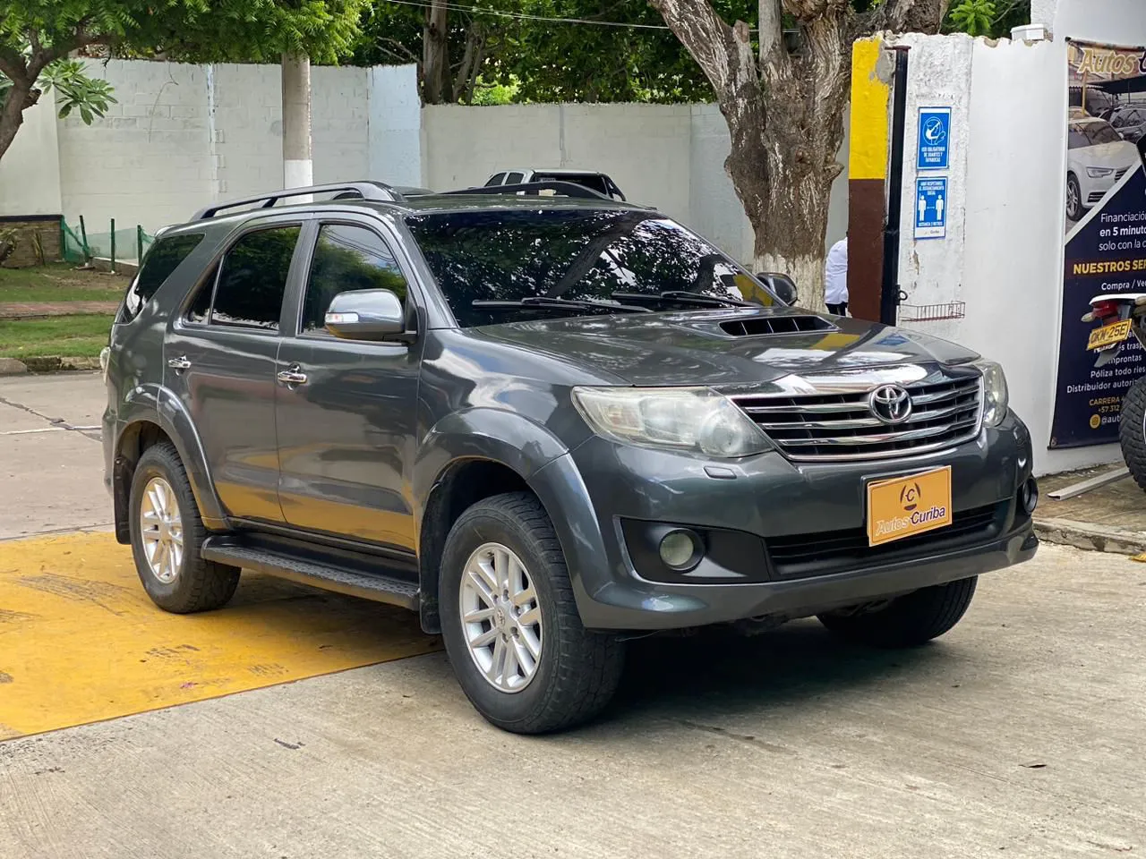 TOYOTA FORTUNER 2016