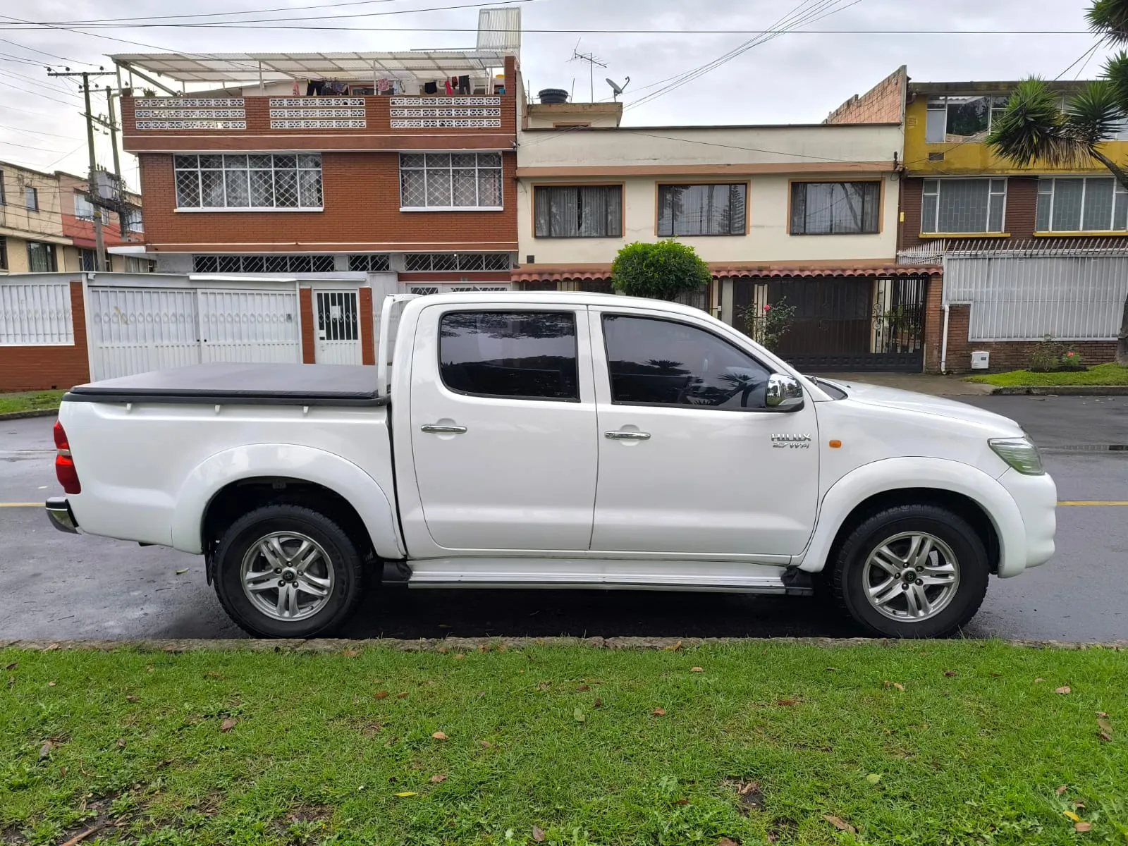 TOYOTA HILUX [7] [FL] IMV 2013