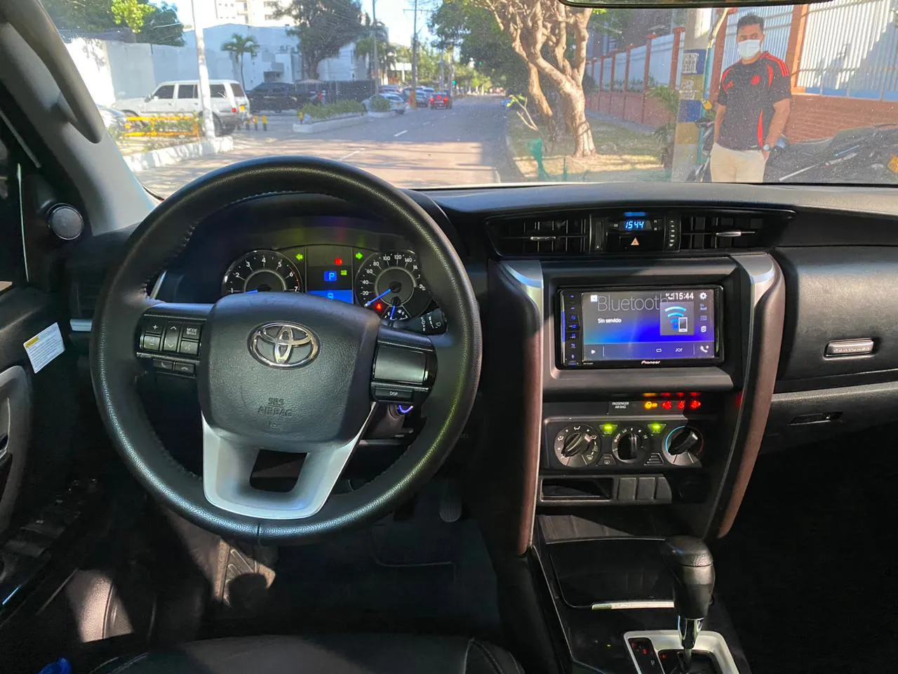 TOYOTA FORTUNER 2018