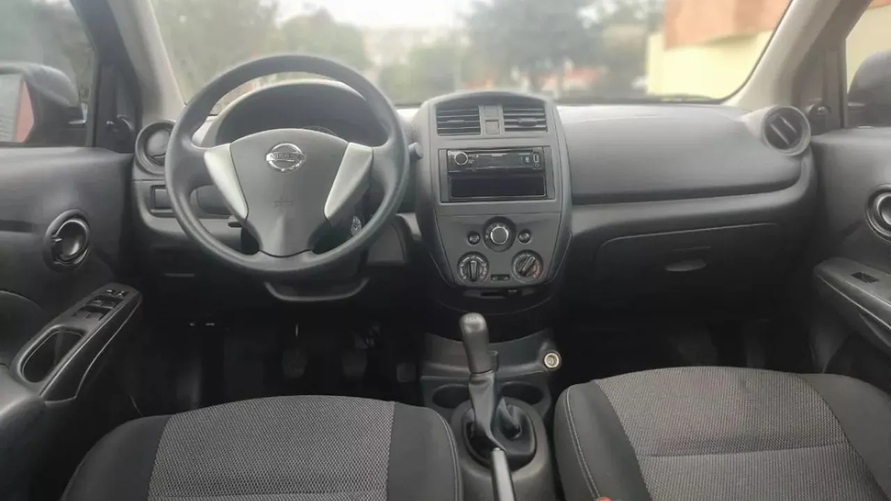 NISSAN VERSA 2019