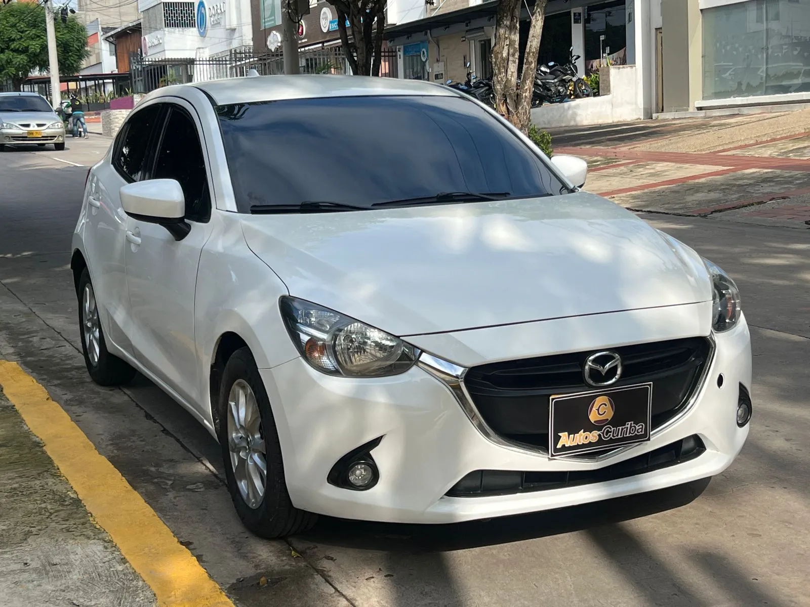 MAZDA 2 2016