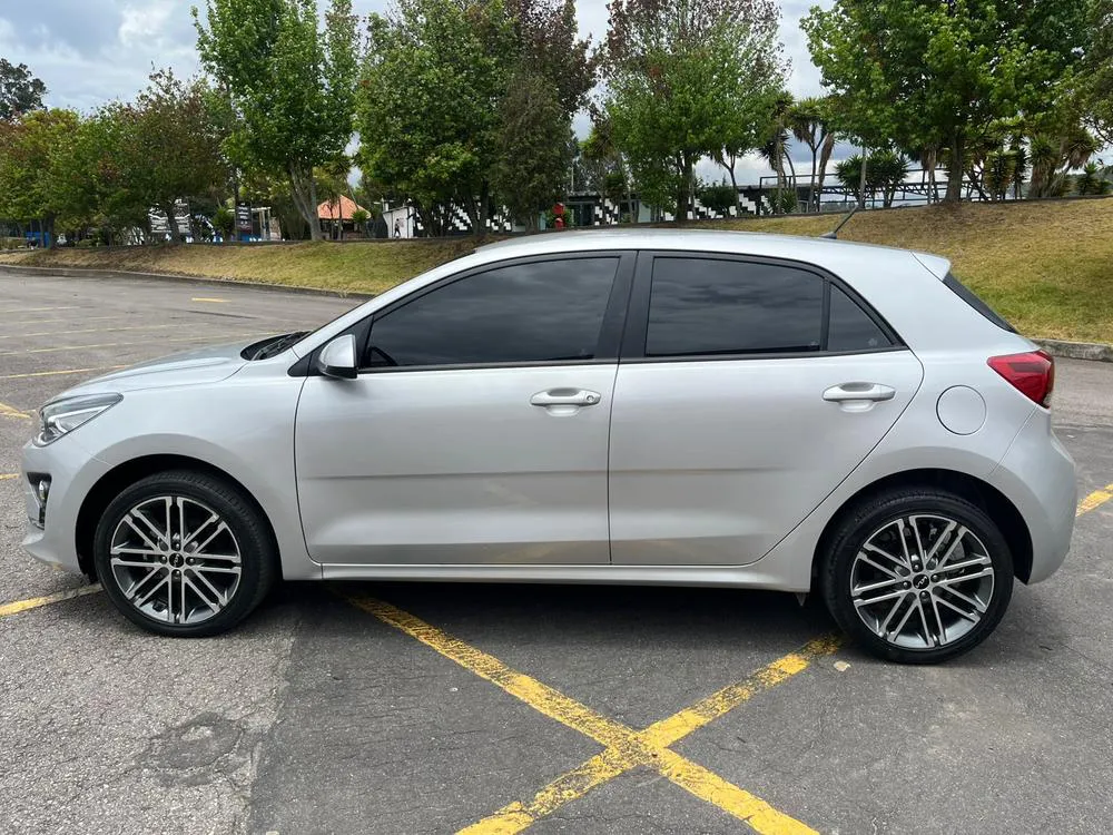 KIA RIO VIBRANT [FL] 2023