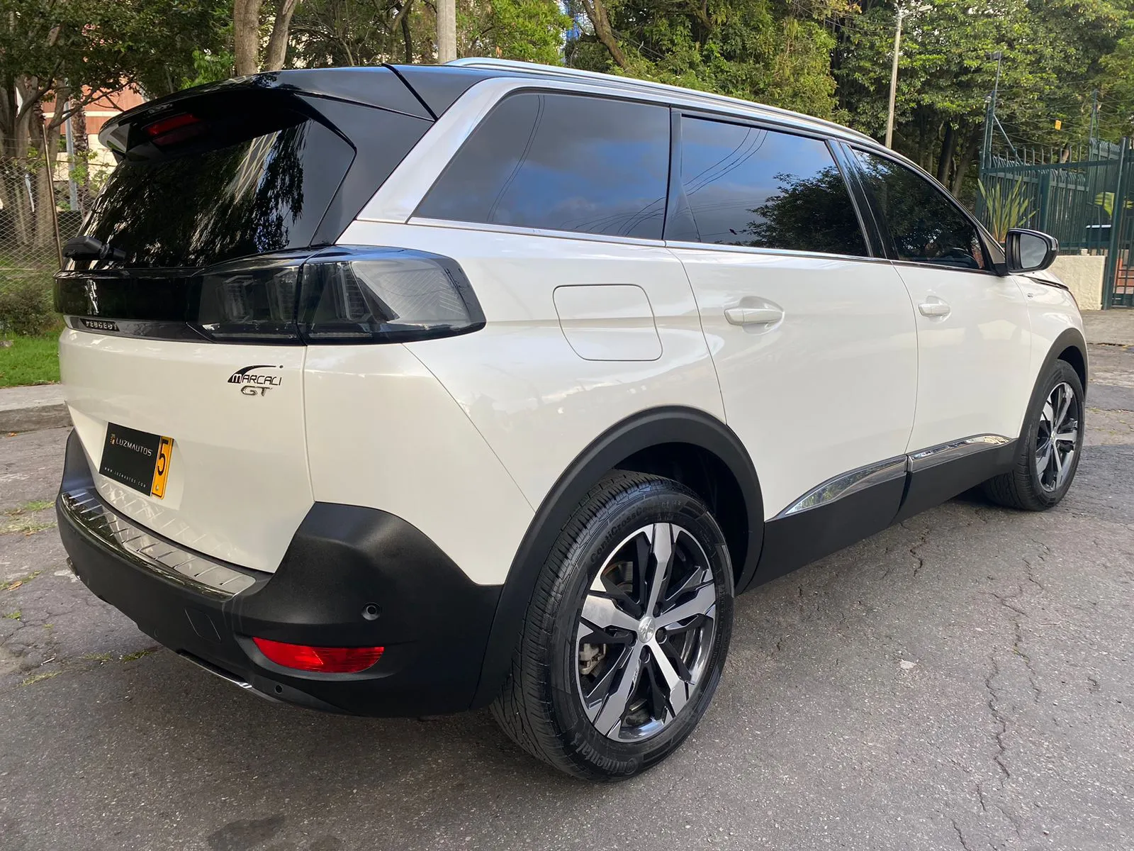 PEUGEOT 5008.0 ALLURE 2022