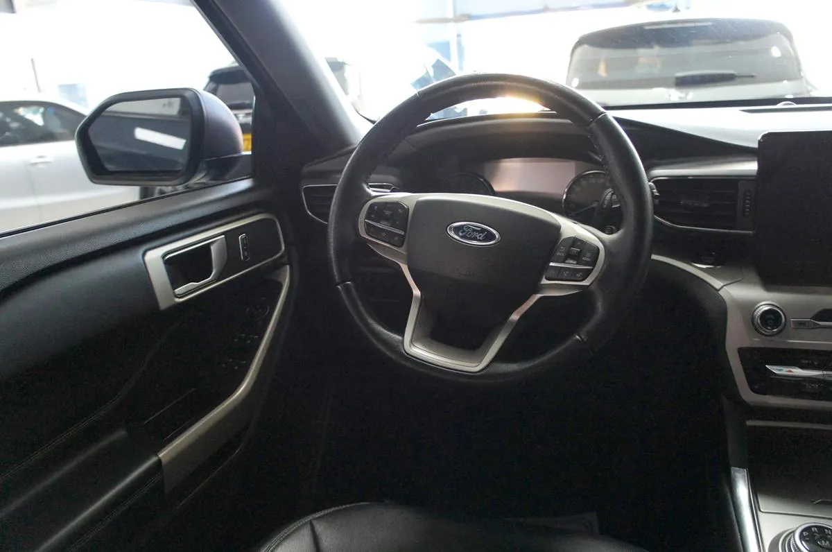 FORD EXPLORER XLT 2020