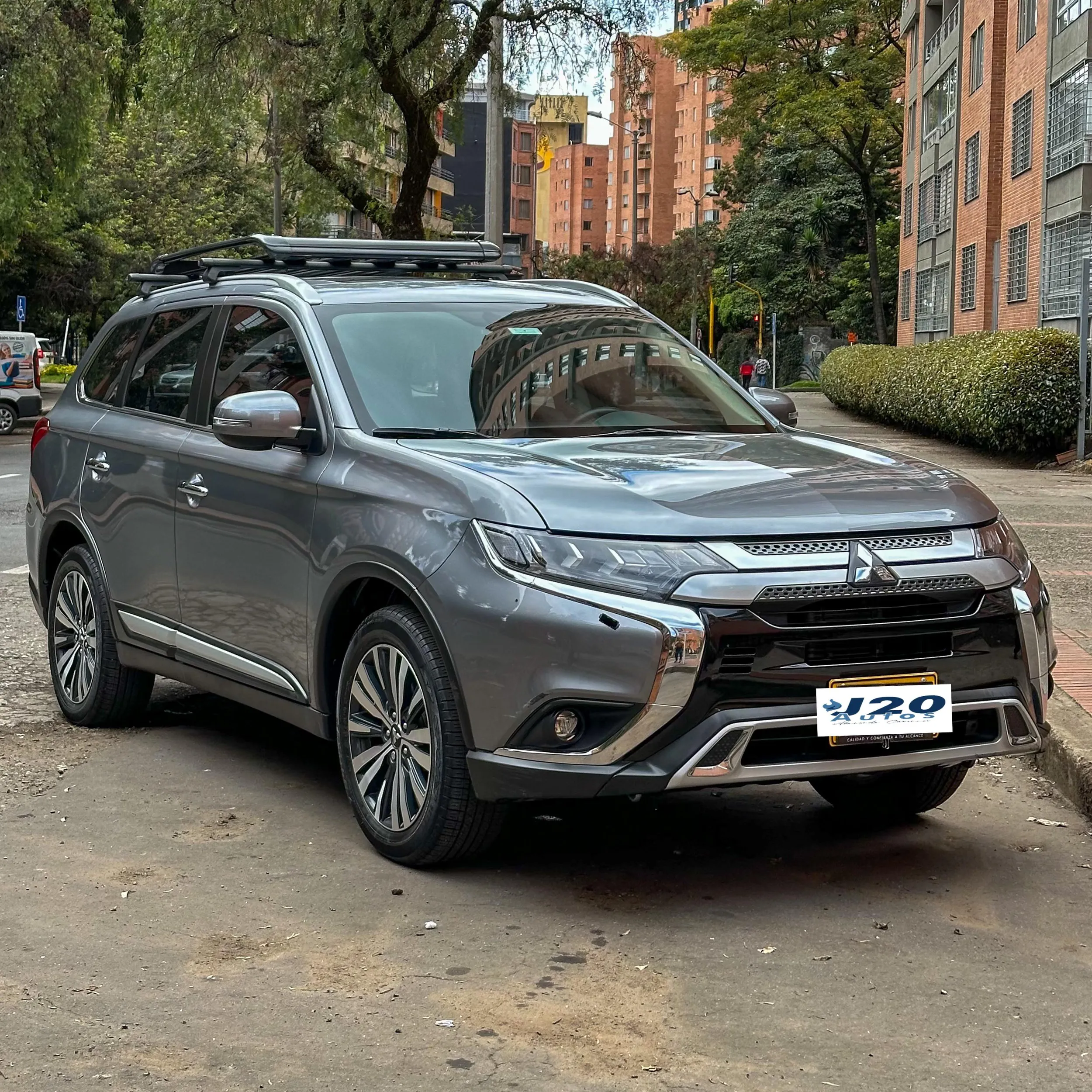 MITSUBISHI OUTLANDER [4]  2.5L 2023