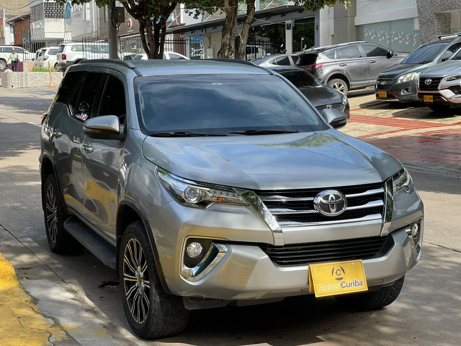 TOYOTA FORTUNER 2020