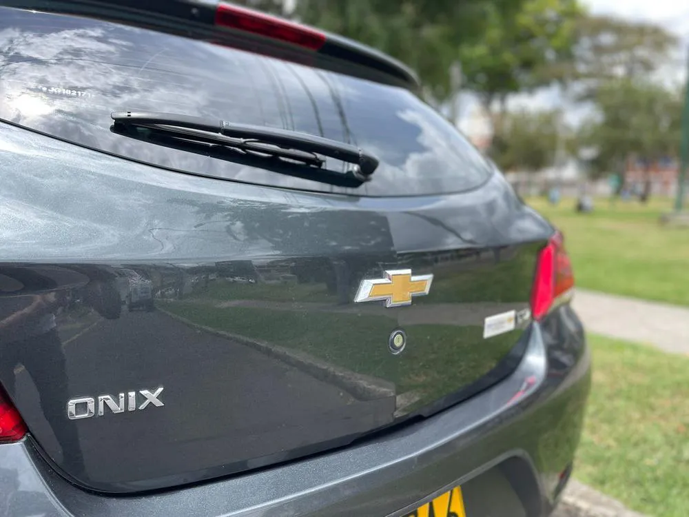 CHEVROLET ONIX 2018