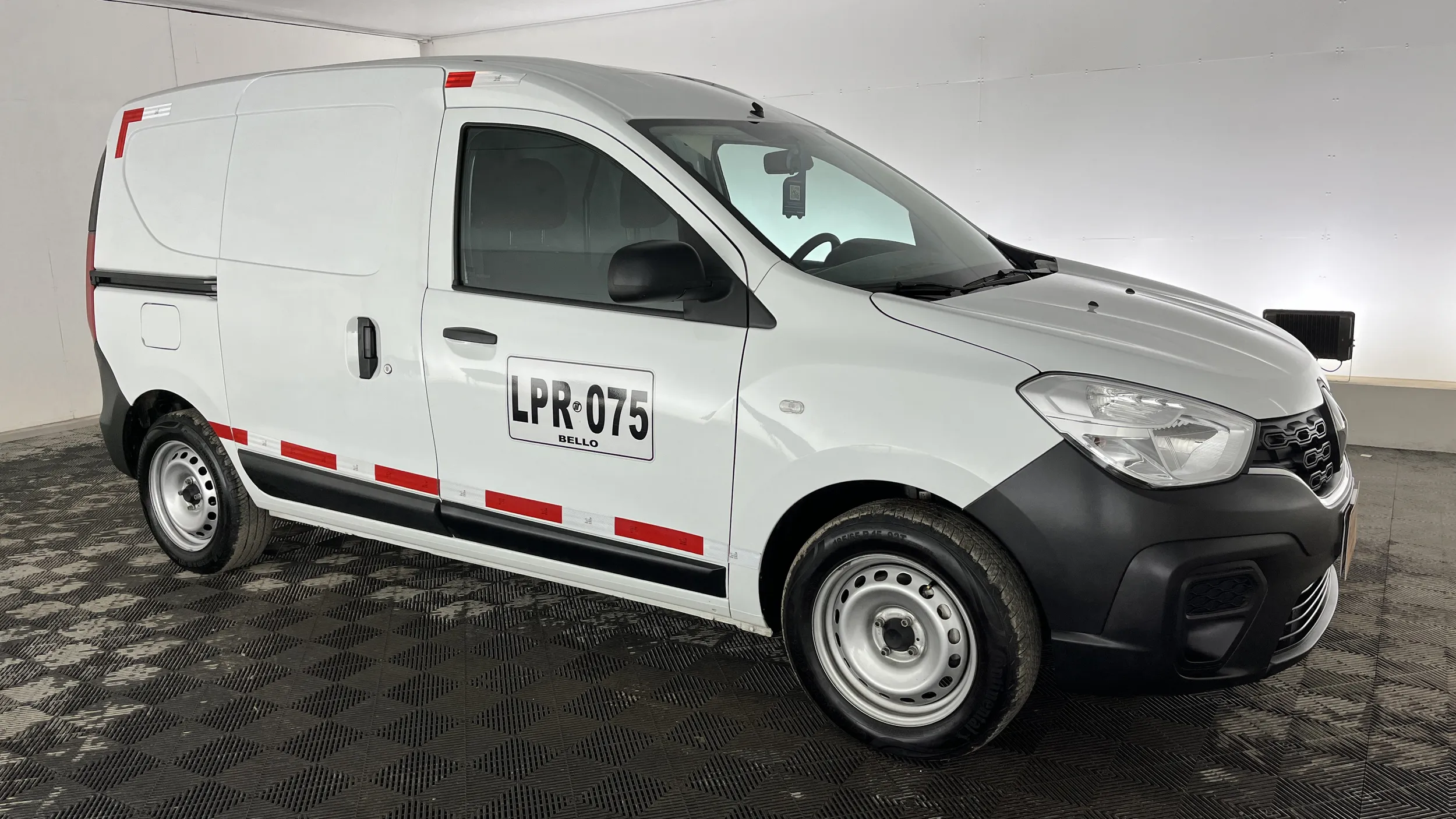 RENAULT KANGOO EXPRESS 2023