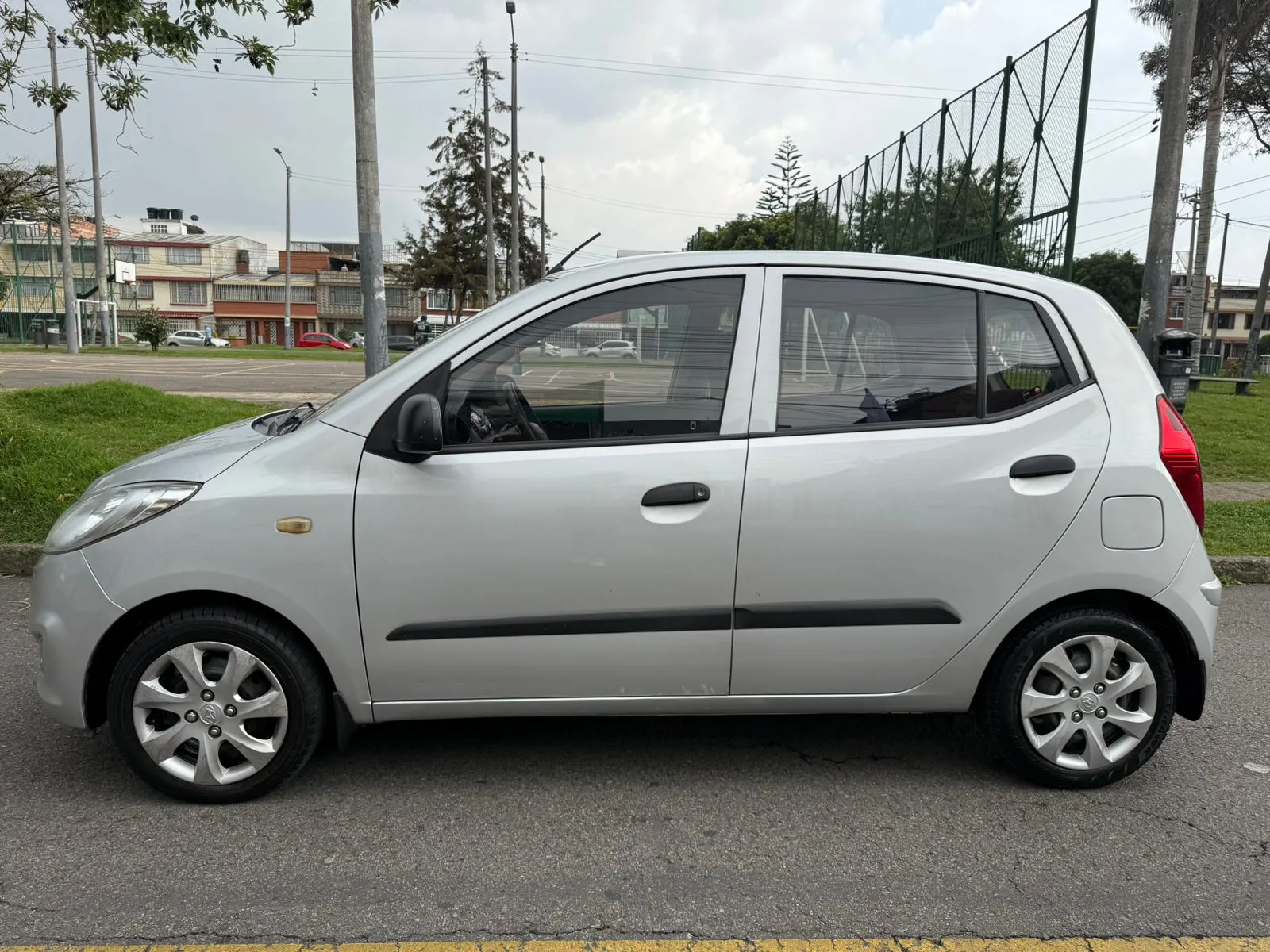 HYUNDAI i10 GL 2014