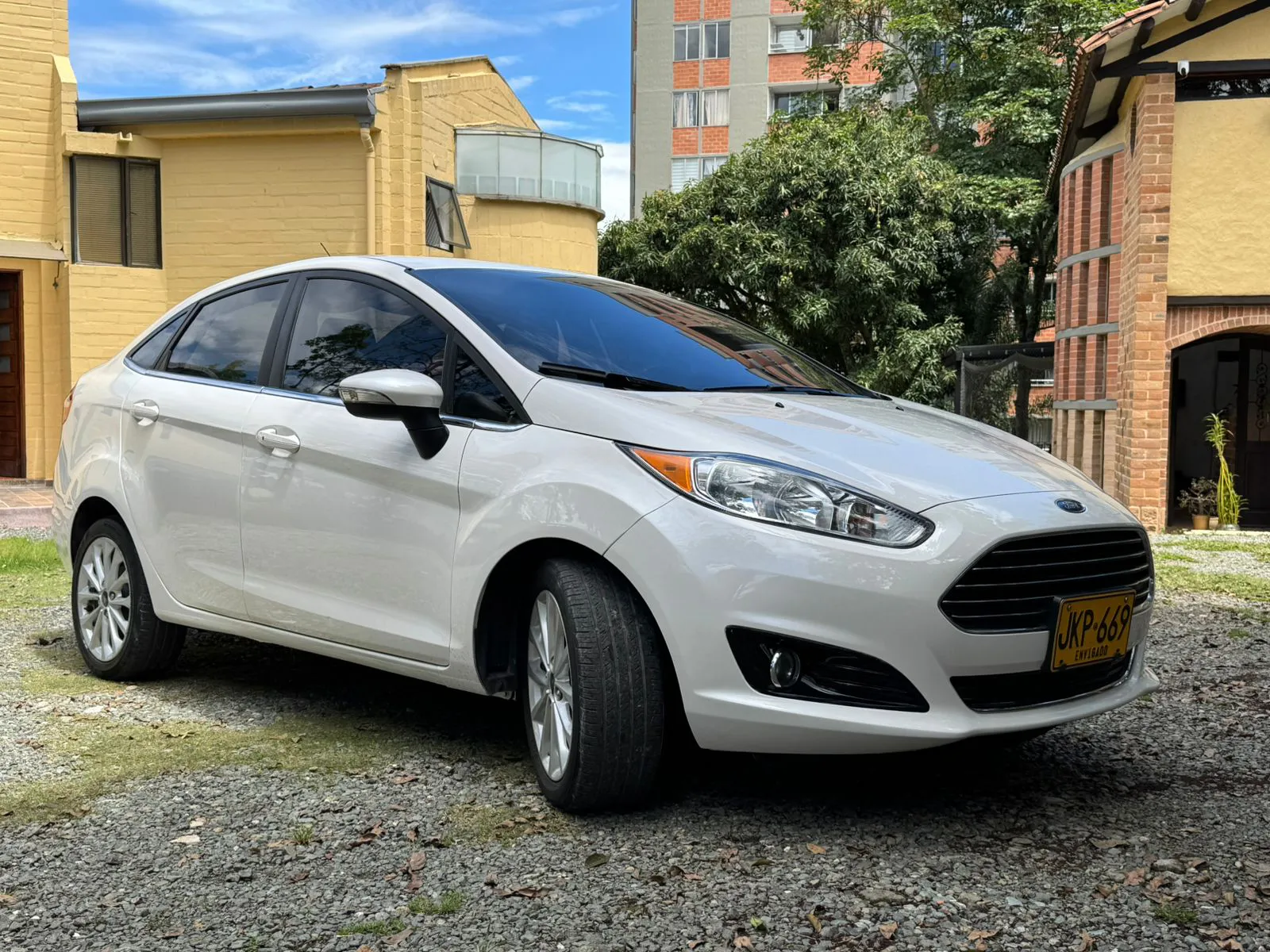 FORD FIESTA SPORTBACK TITANIUM 2017