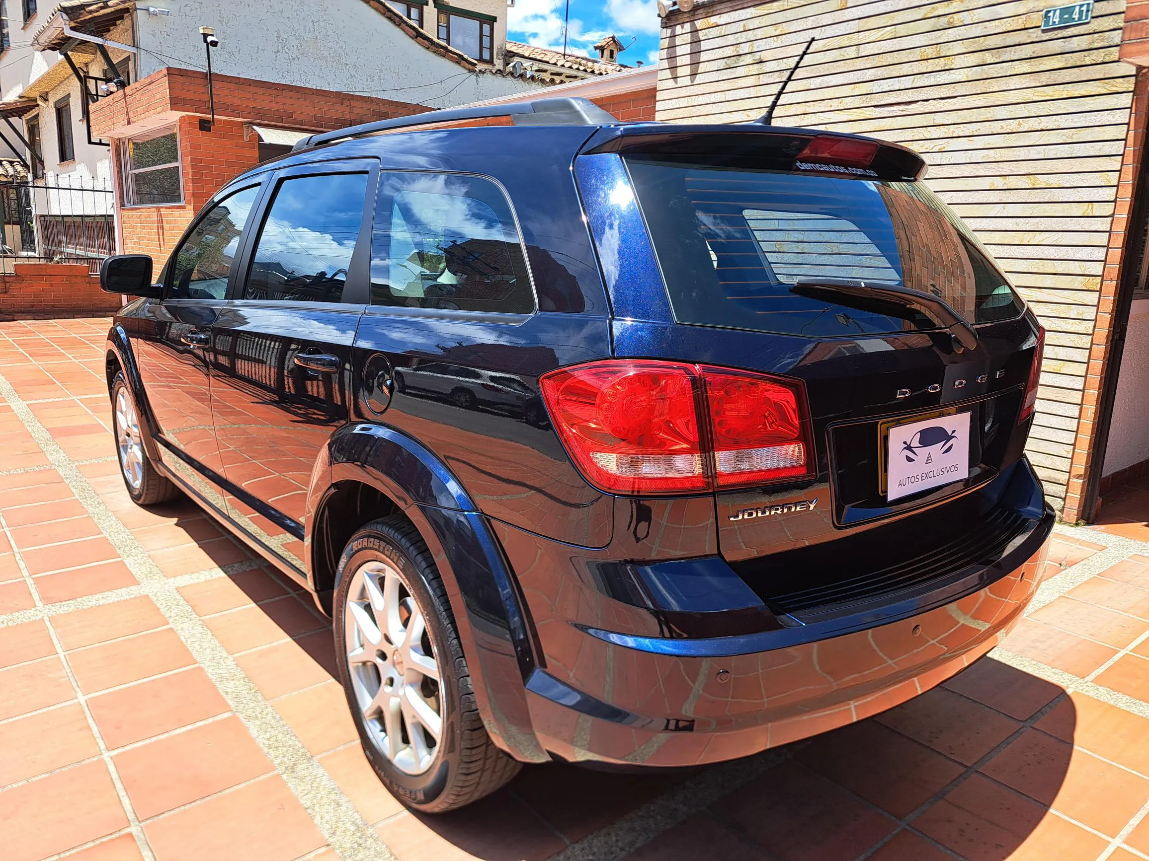 DODGE JOURNEY 2011