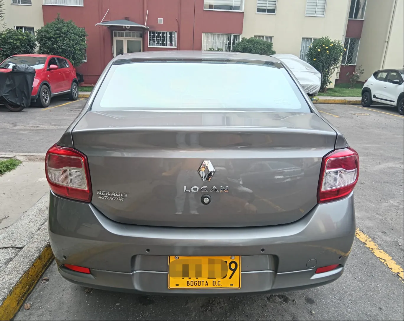 RENAULT LOGAN LOGAN [2] [FL] INTENS MT 1600CC 16V AA 4AB ABS TC 2020