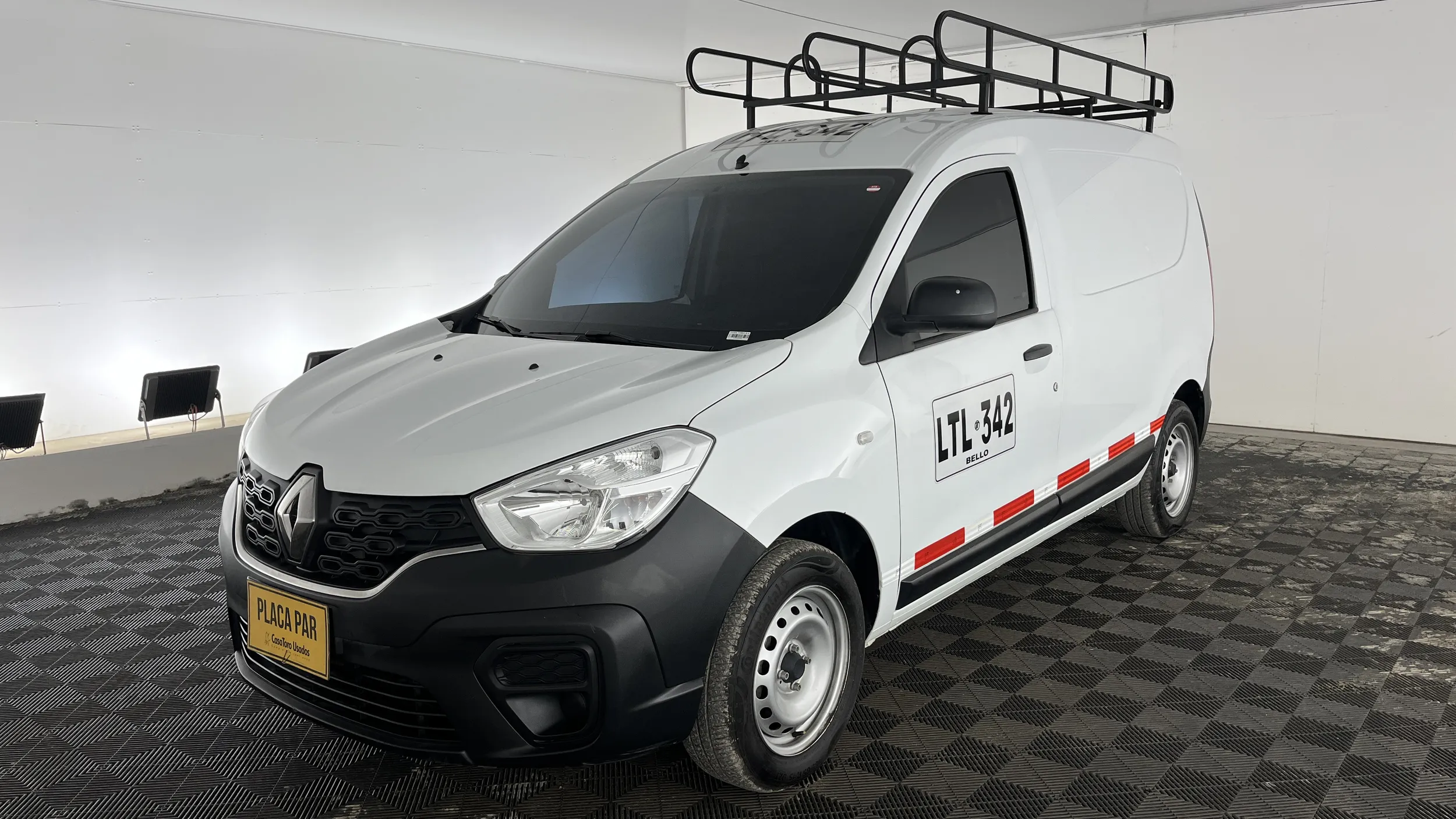 RENAULT KANGOO EXPRESS 2023