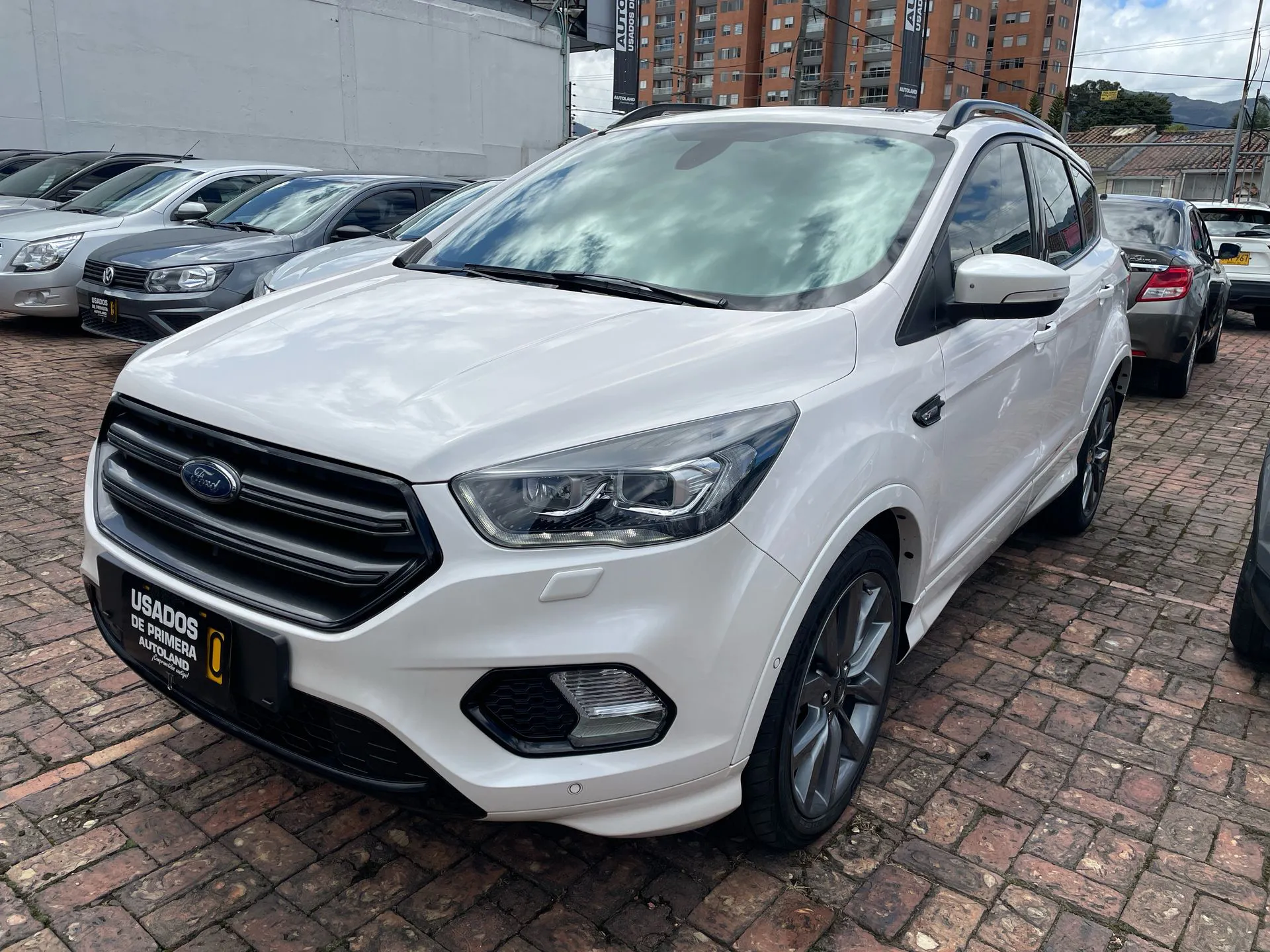 FORD ESCAPE SE 2020