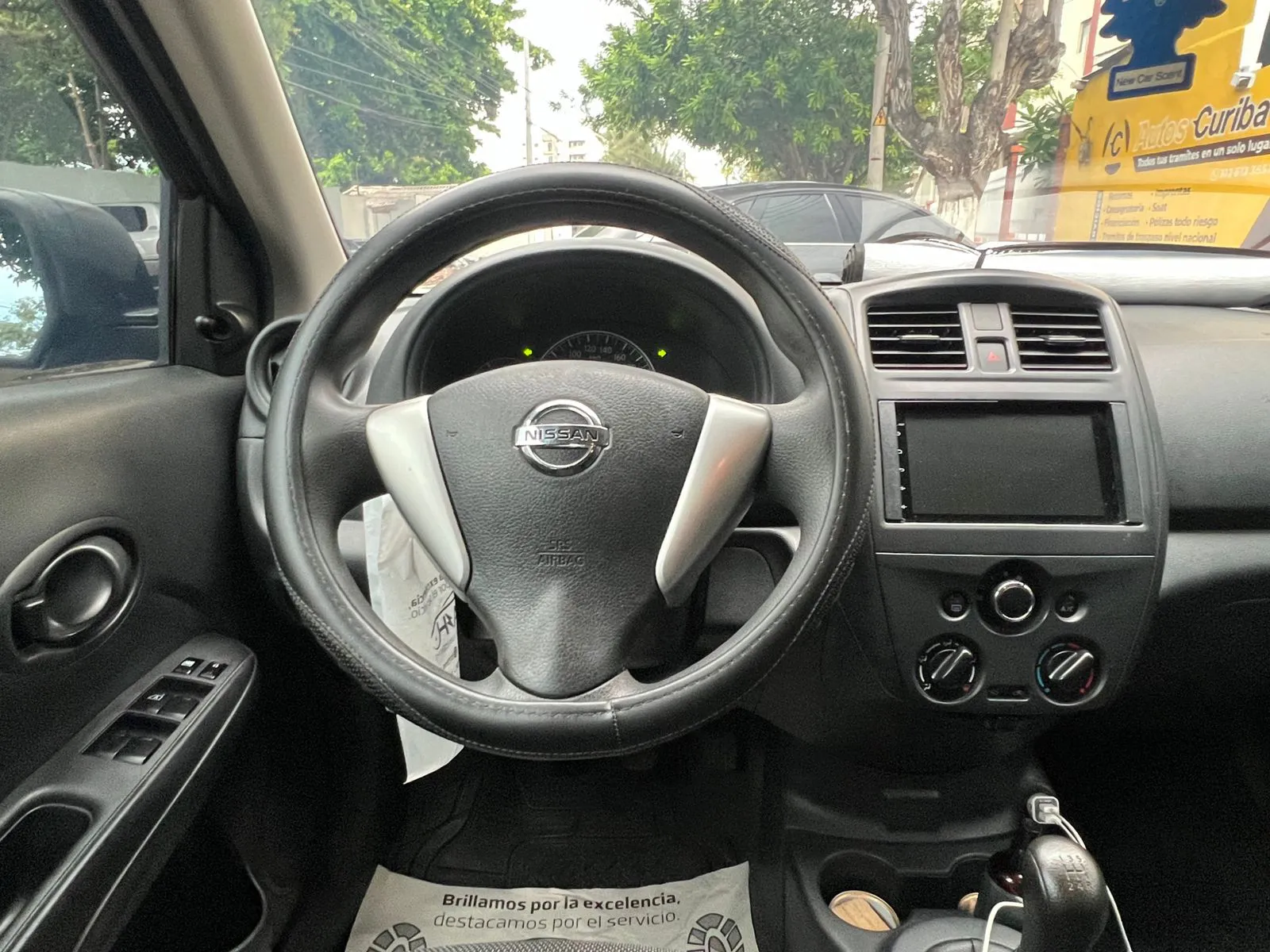 NISSAN VERSA 2017