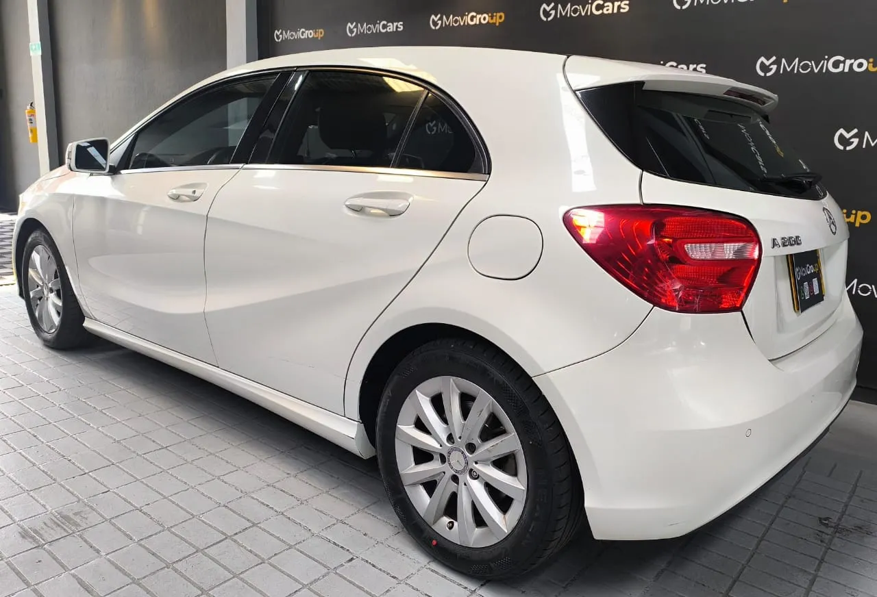 MERCEDES BENZ A 200 [W169] 2013