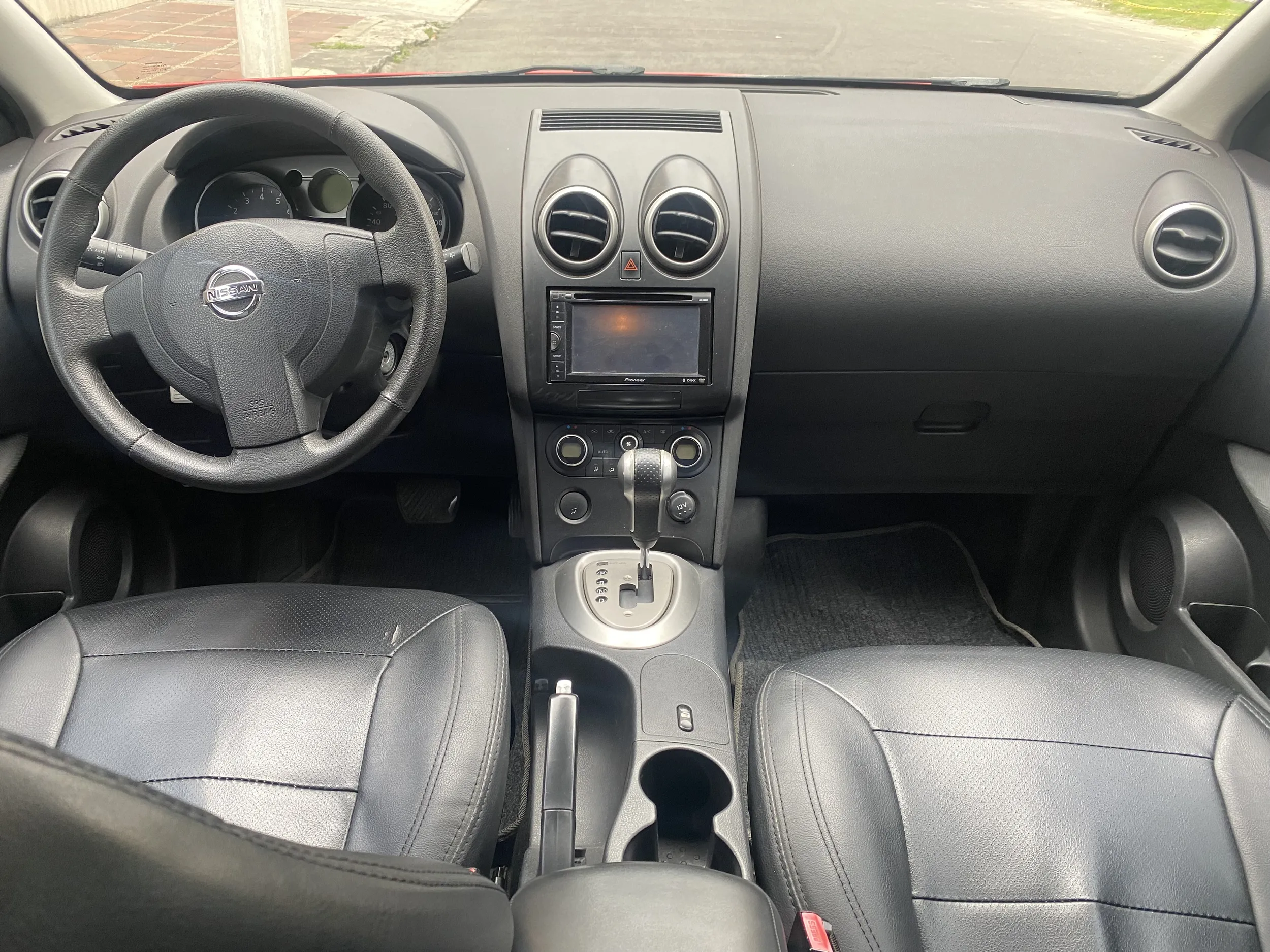 NISSAN QASHQAI 2010