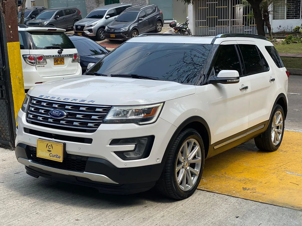 FORD EXPLORER 2017