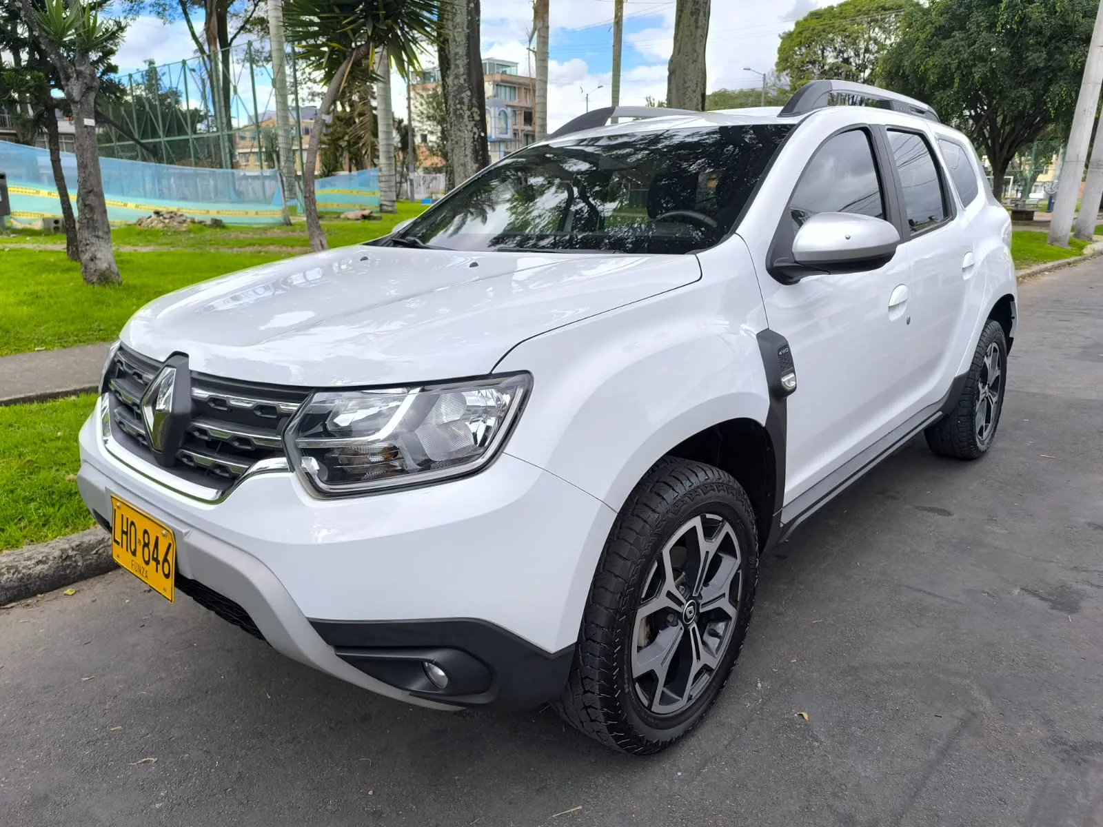 RENAULT DUSTER 2023