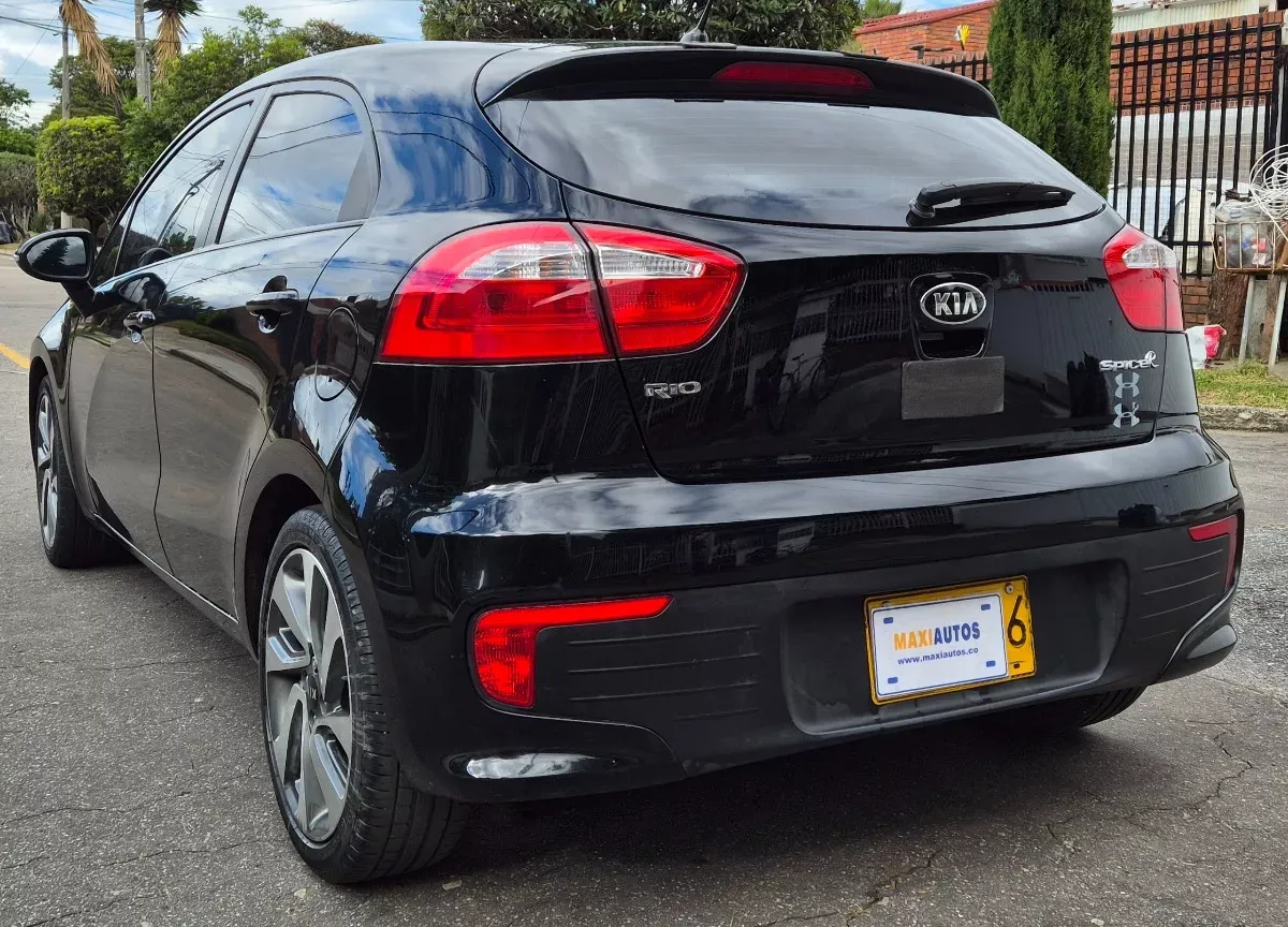 KIA RIO 2016