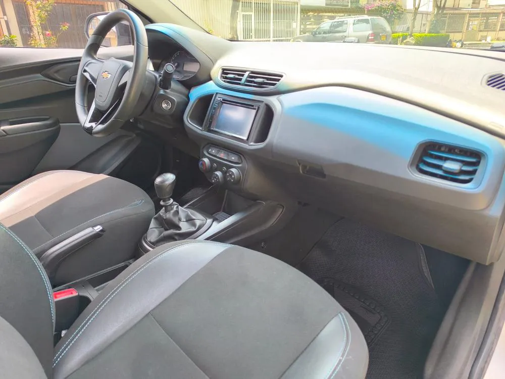 CHEVROLET JOY HATCHBACK LT 2021