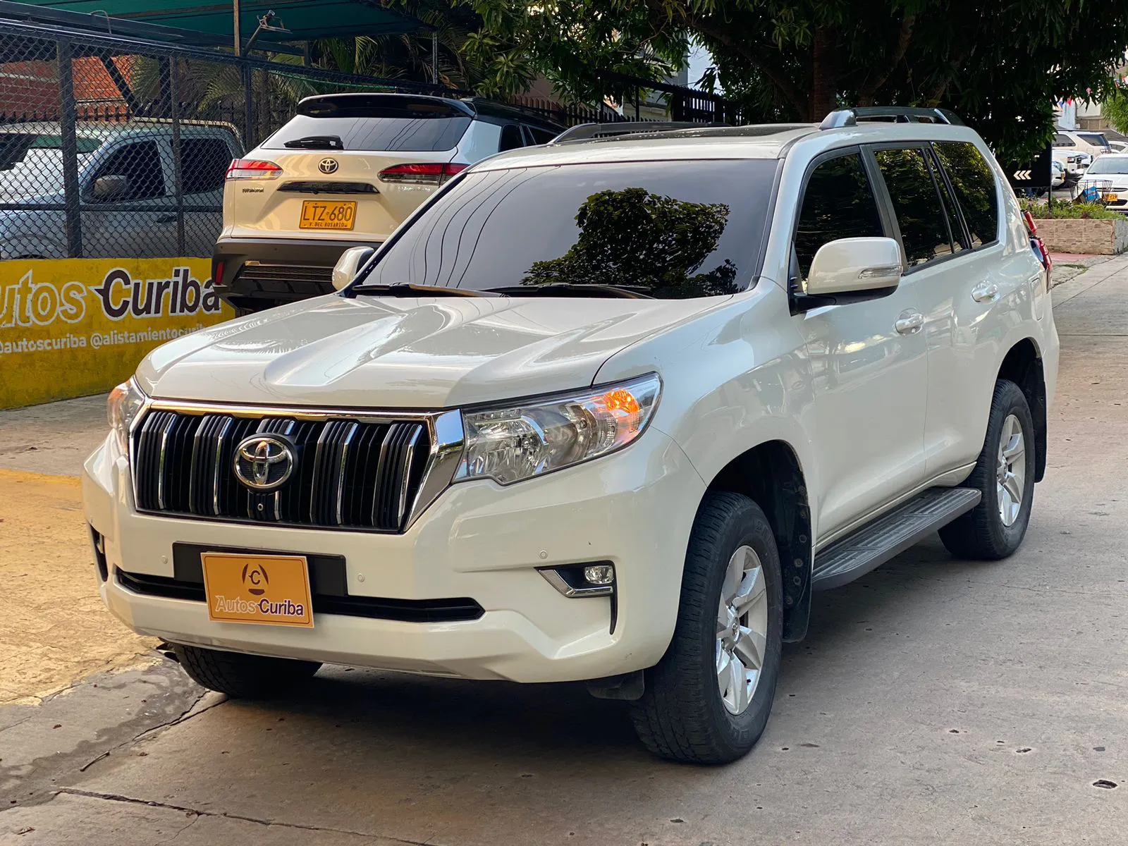 TOYOTA PRADO 2015