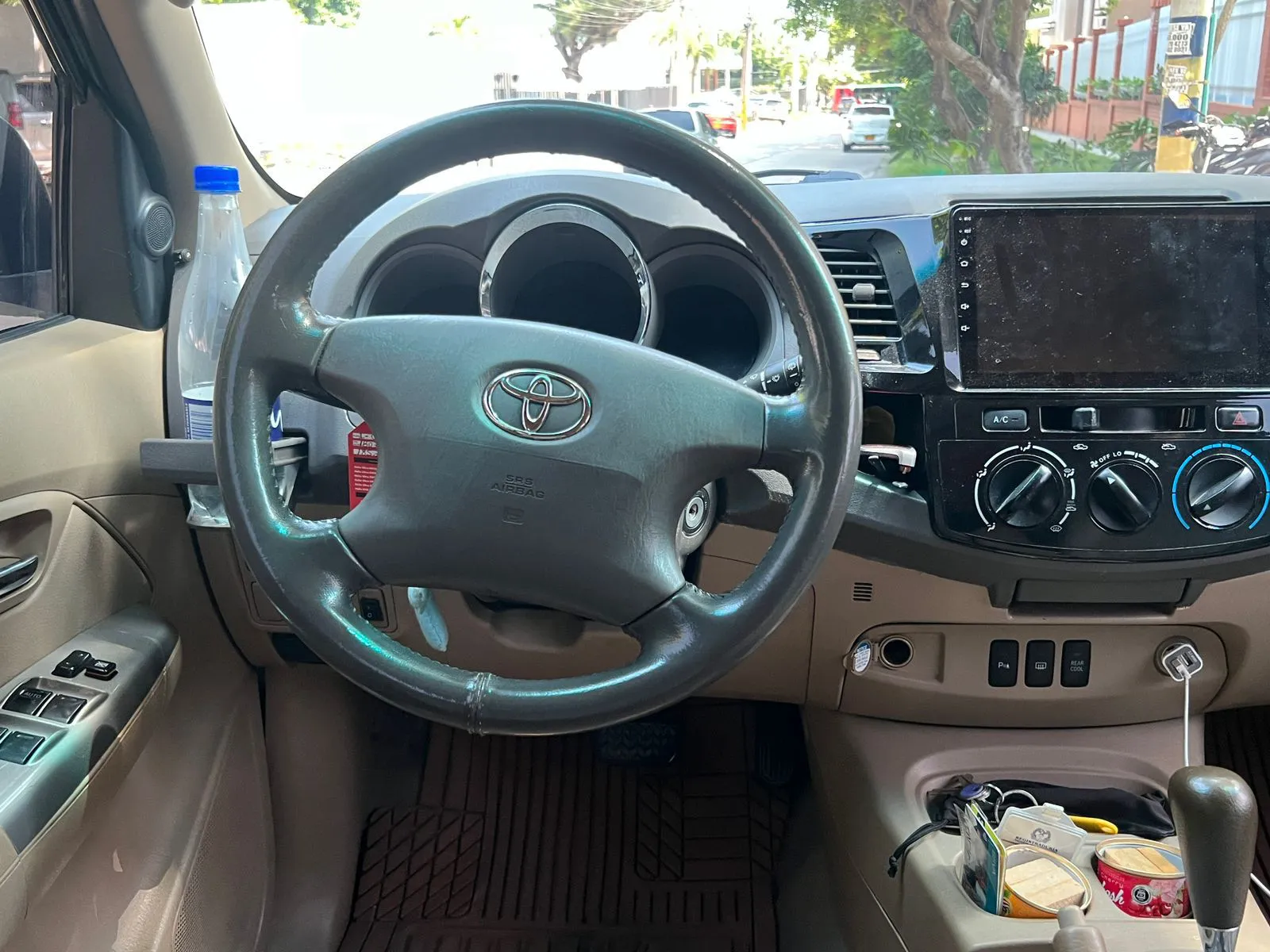 TOYOTA FORTUNER 2011