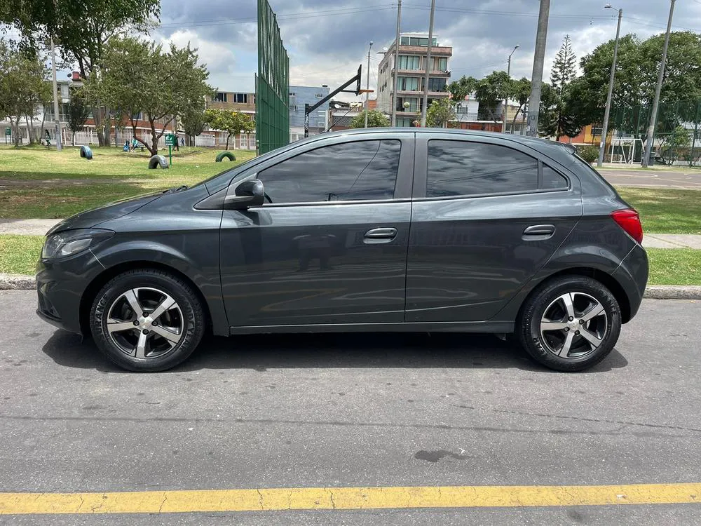 CHEVROLET ONIX 2018