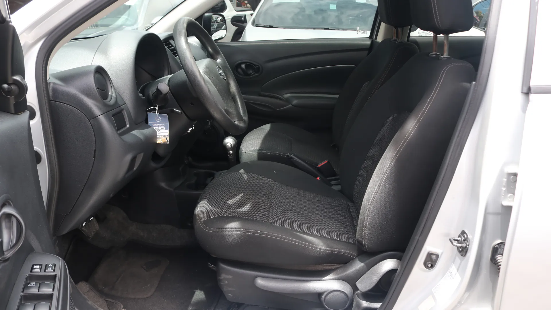 NISSAN VERSA [FL] DRIVE 2020