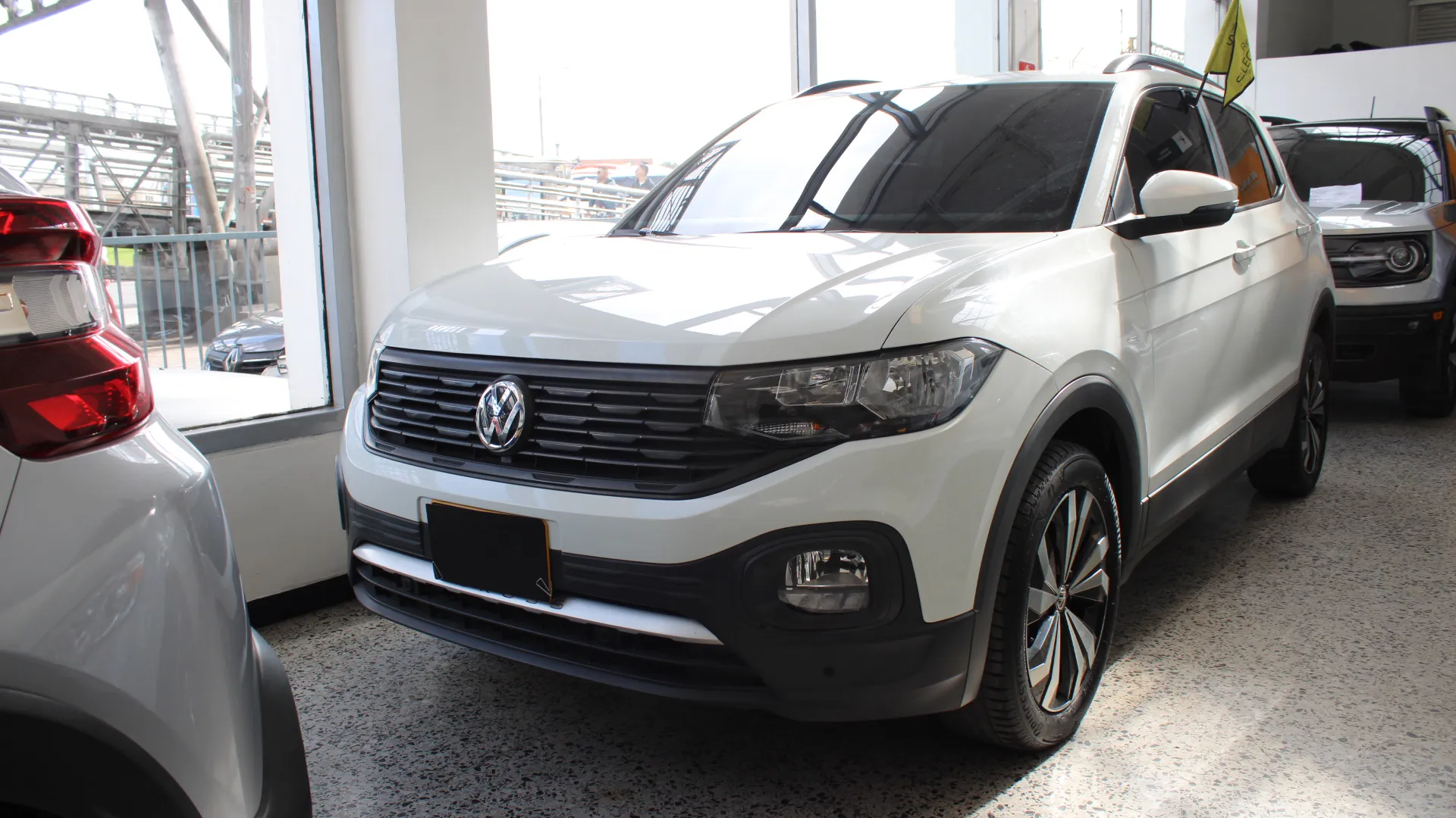 VOLKSWAGEN T-CROSS COMFORTLINE 2021