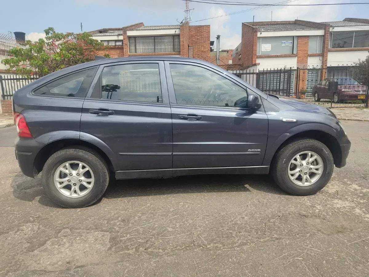 SSANGYONG ACTYON 2012