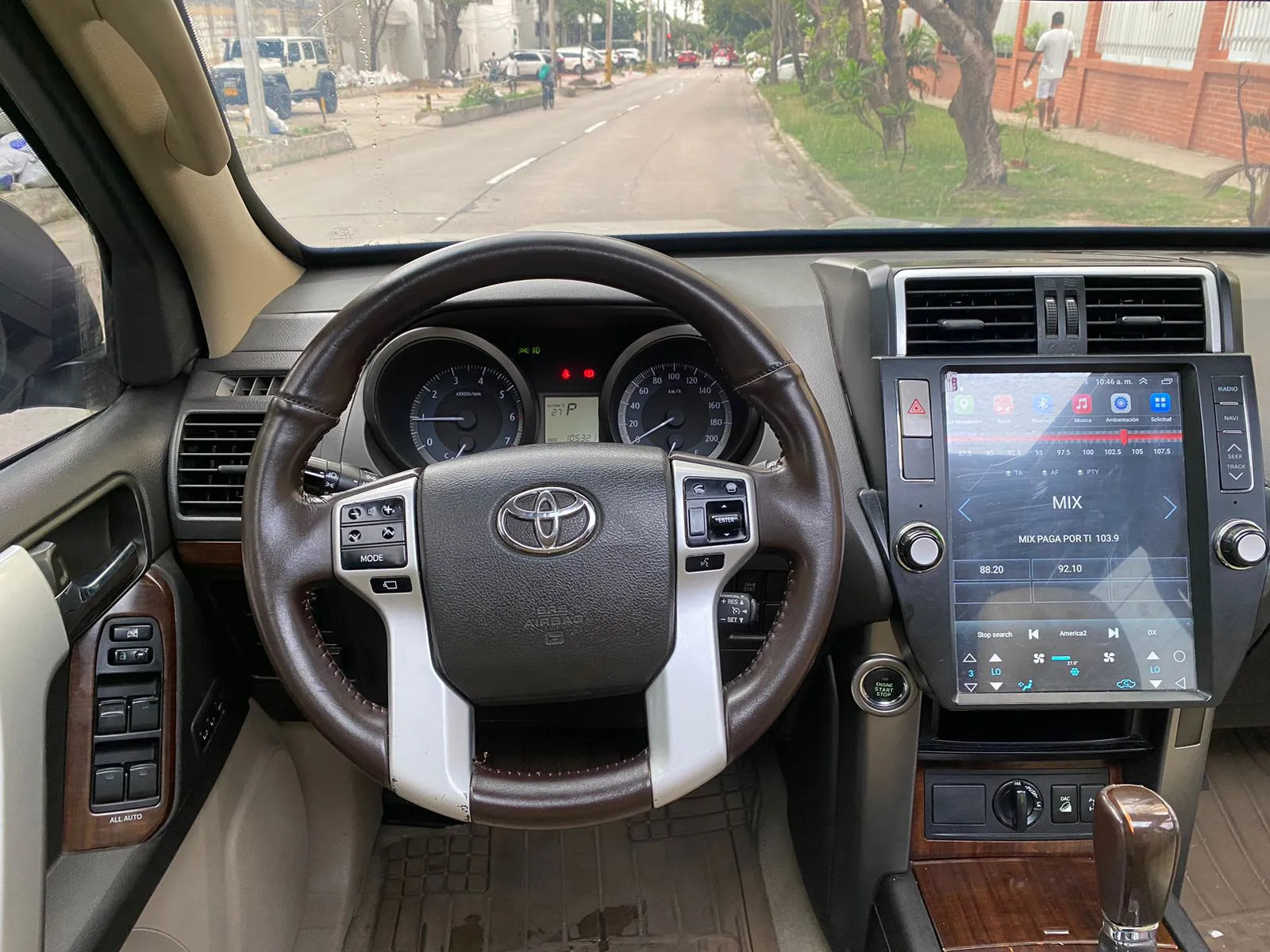 TOYOTA PRADO 2014