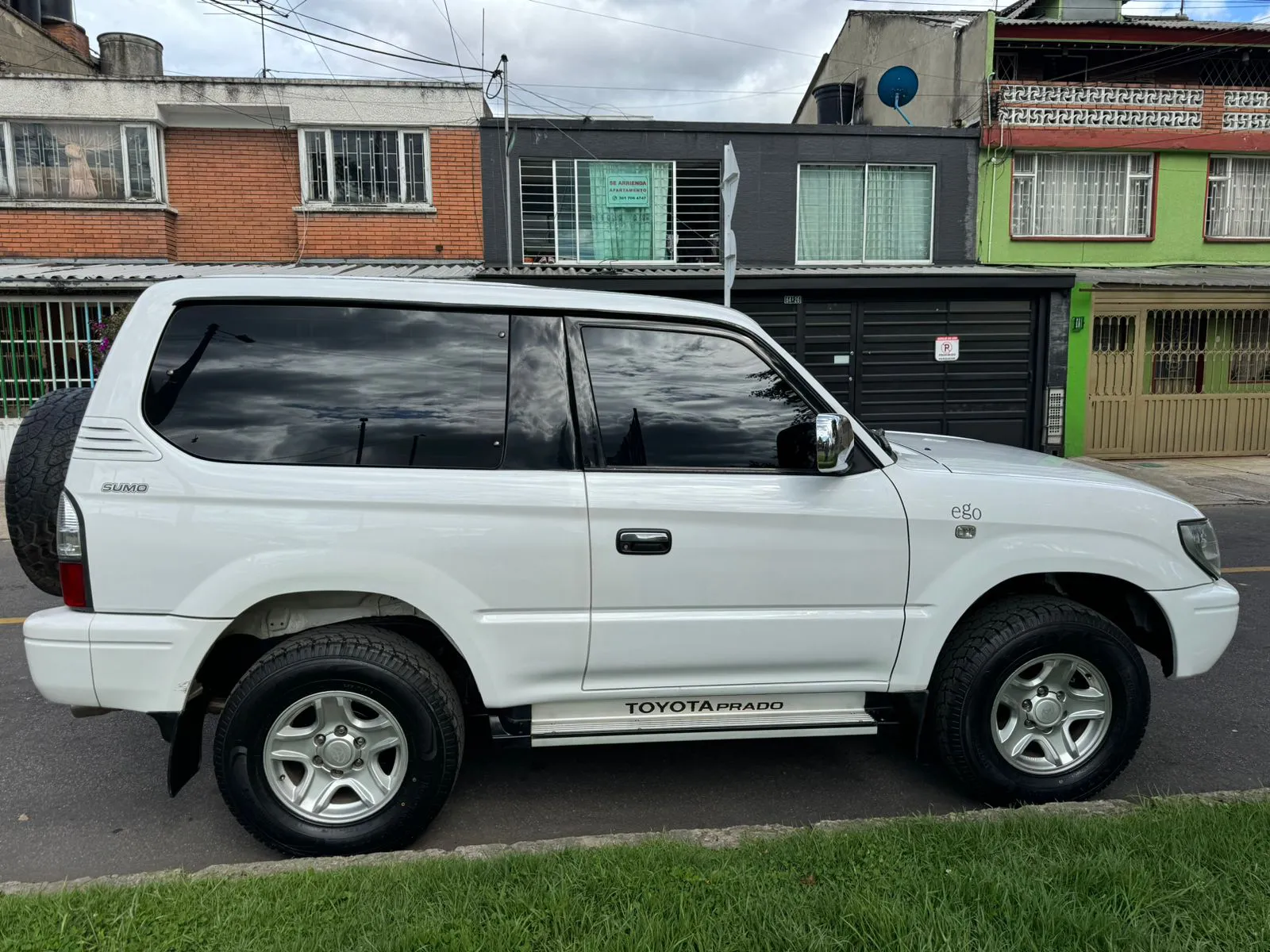 TOYOTA PRADO [LC 90] SUMO 2009