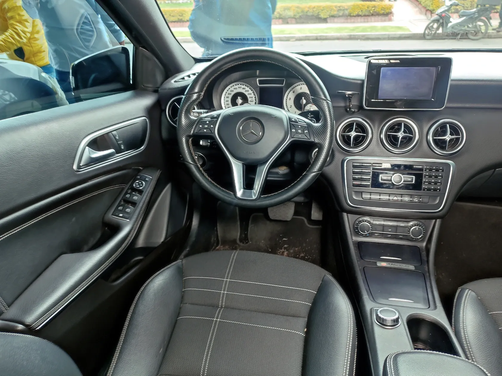 MERCEDES BENZ A 200 [W169] 2016