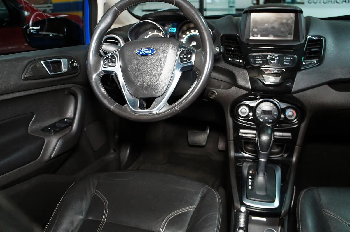 FORD FIESTA SPORTBACK TITANIUM 2015