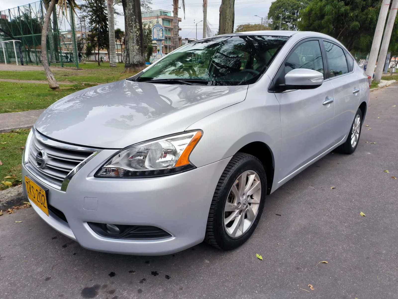 NISSAN SENTRA B17 ADVANCE 2016