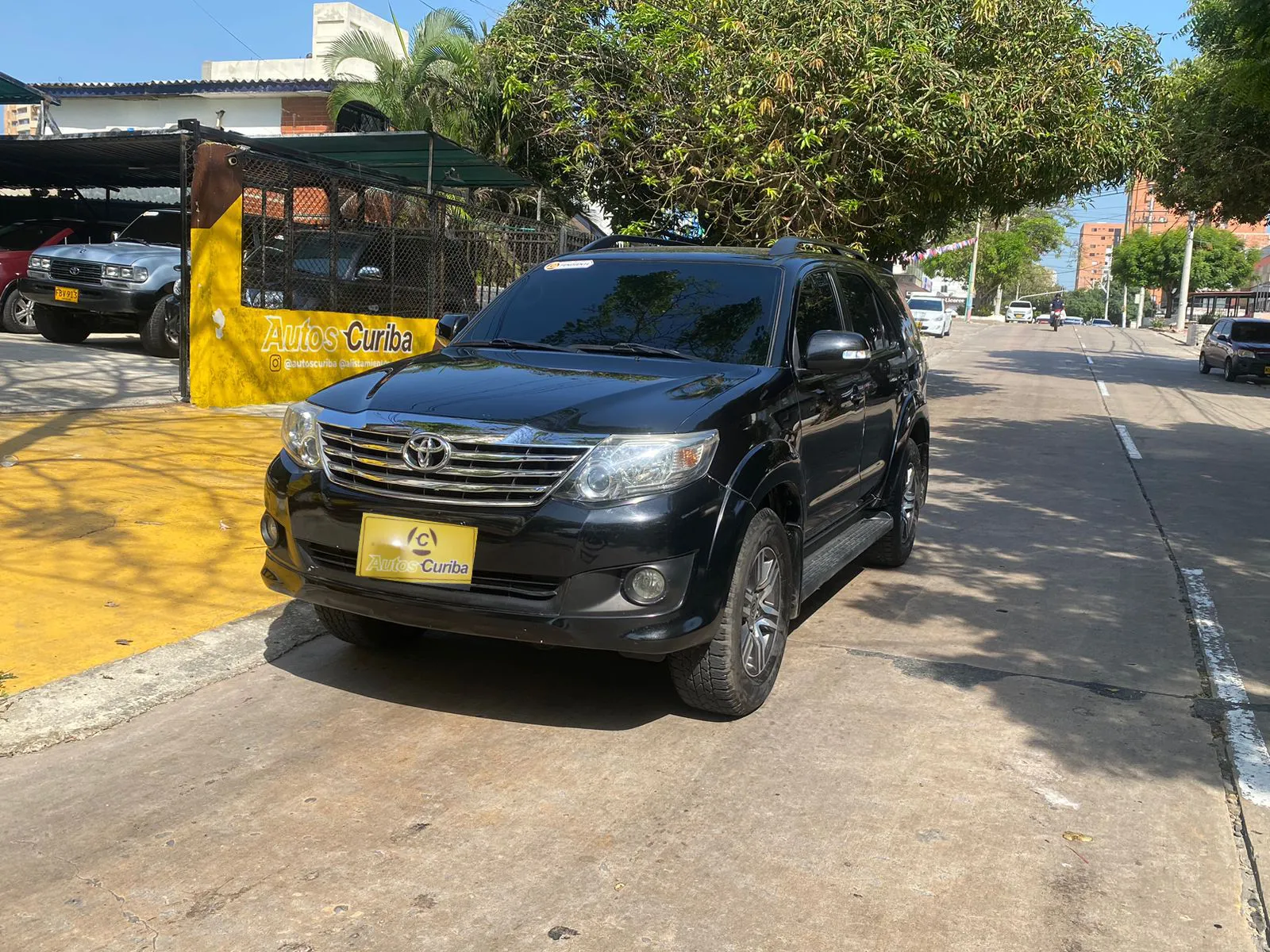 TOYOTA FORTUNER 2013