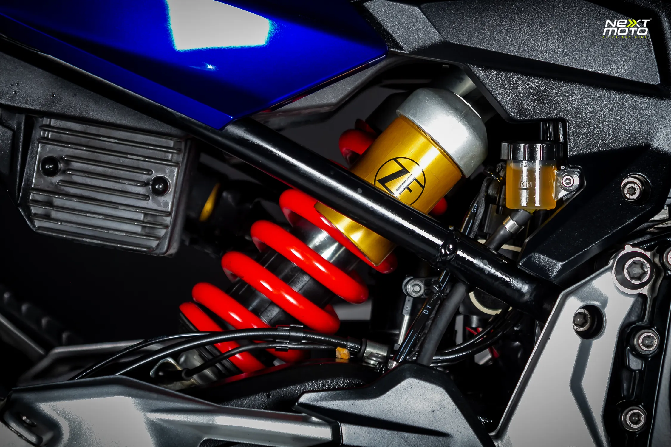 BMW F 900 R DYNAMIC 2021