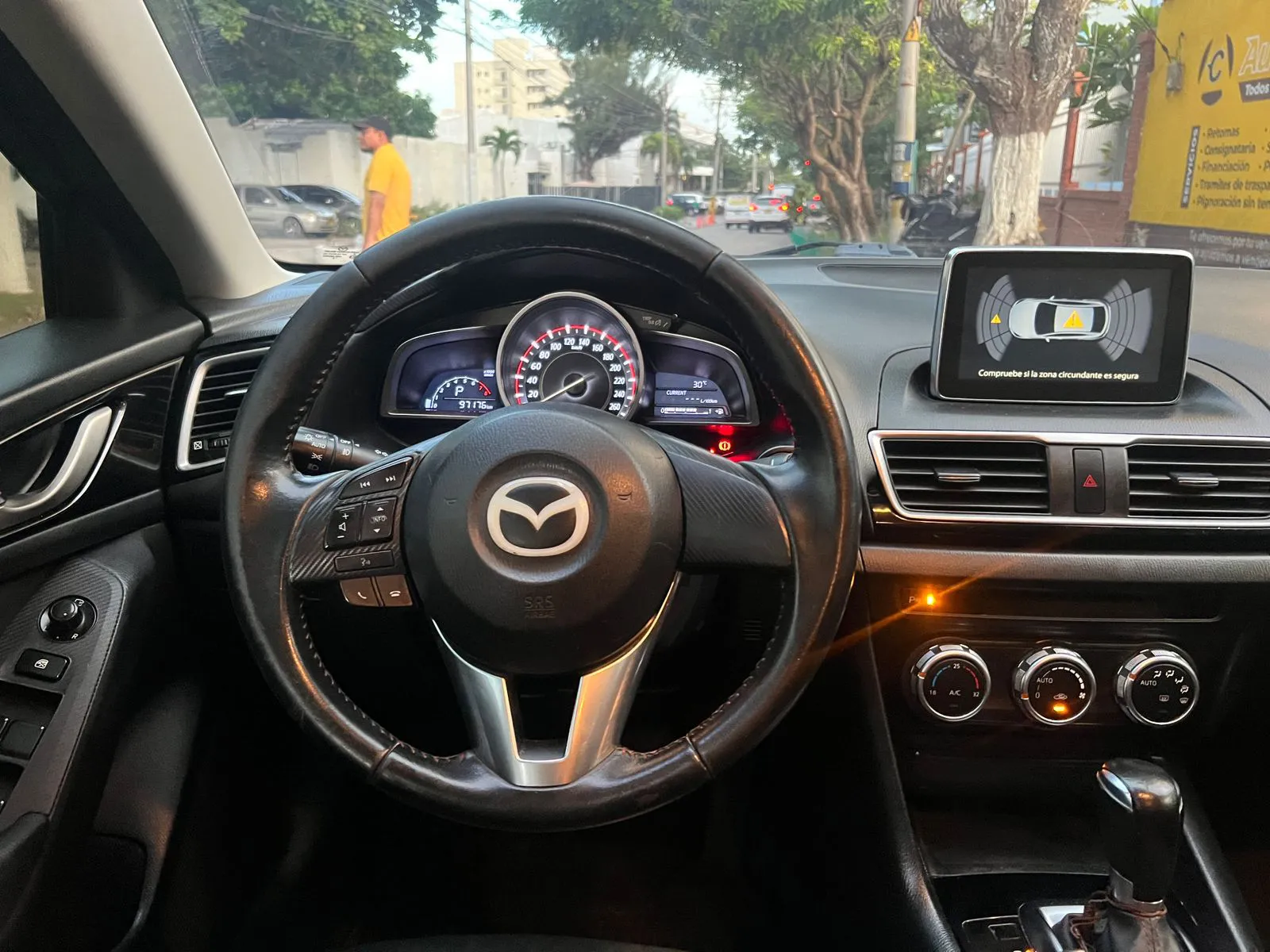 MAZDA 3 2016