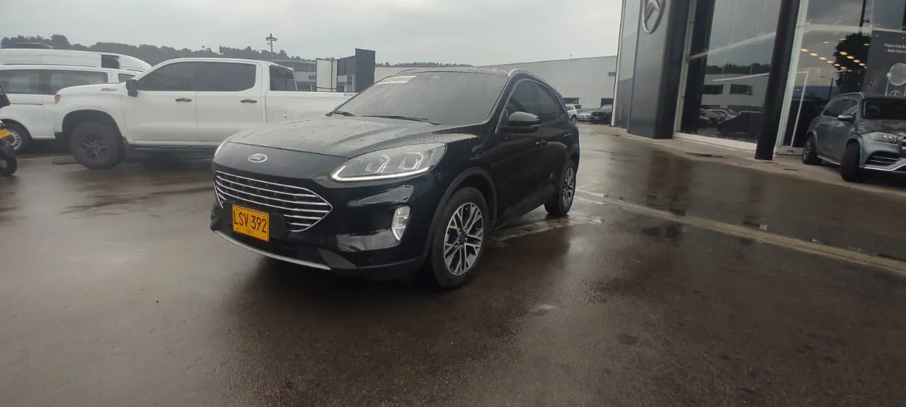 FORD ESCAPE TITANIUM 2023