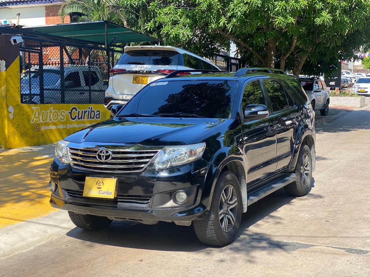 TOYOTA FORTUNER 2013