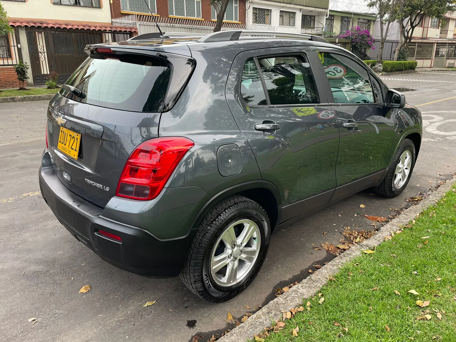 CHEVROLET TRACKER LS 2015