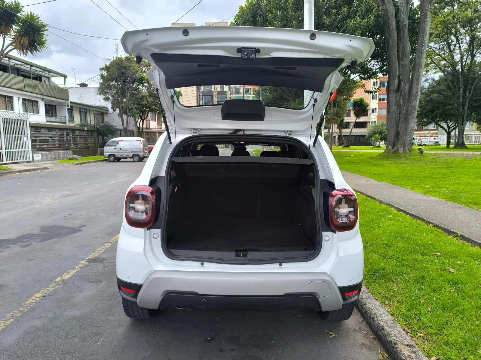 RENAULT DUSTER 2023