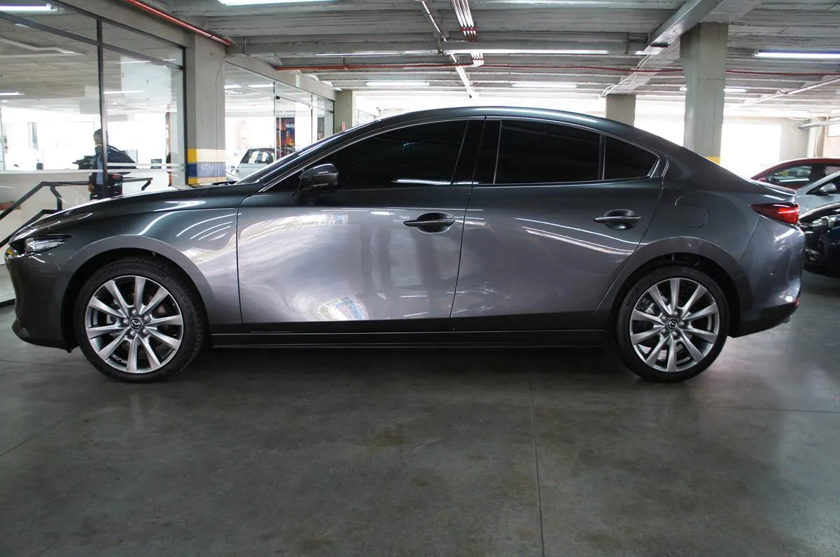 MAZDA 3 GRAND TOURING MHEV 2023